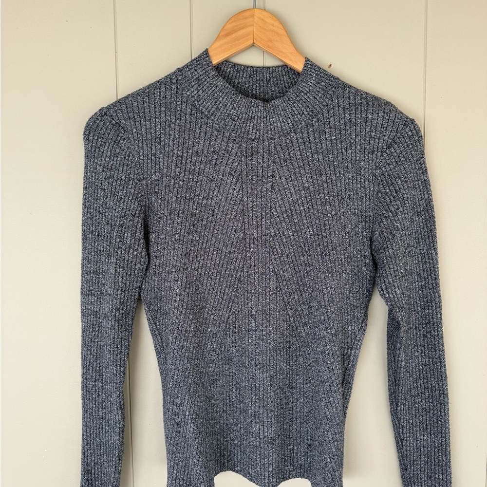 H&M Gray Ribbed Crewneck Sweater